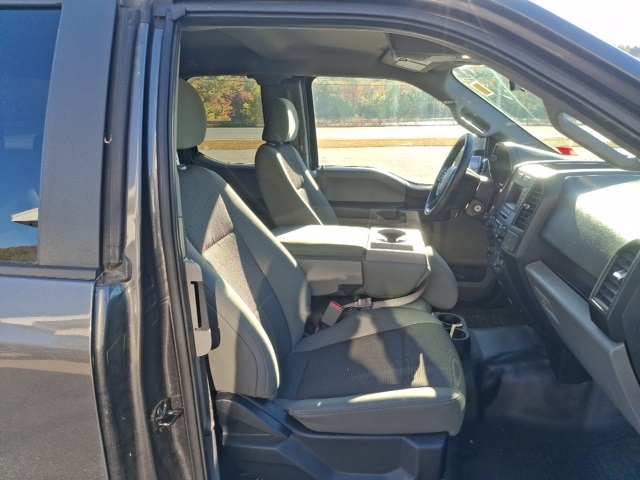 2015 Ford F-150 XL photo 11