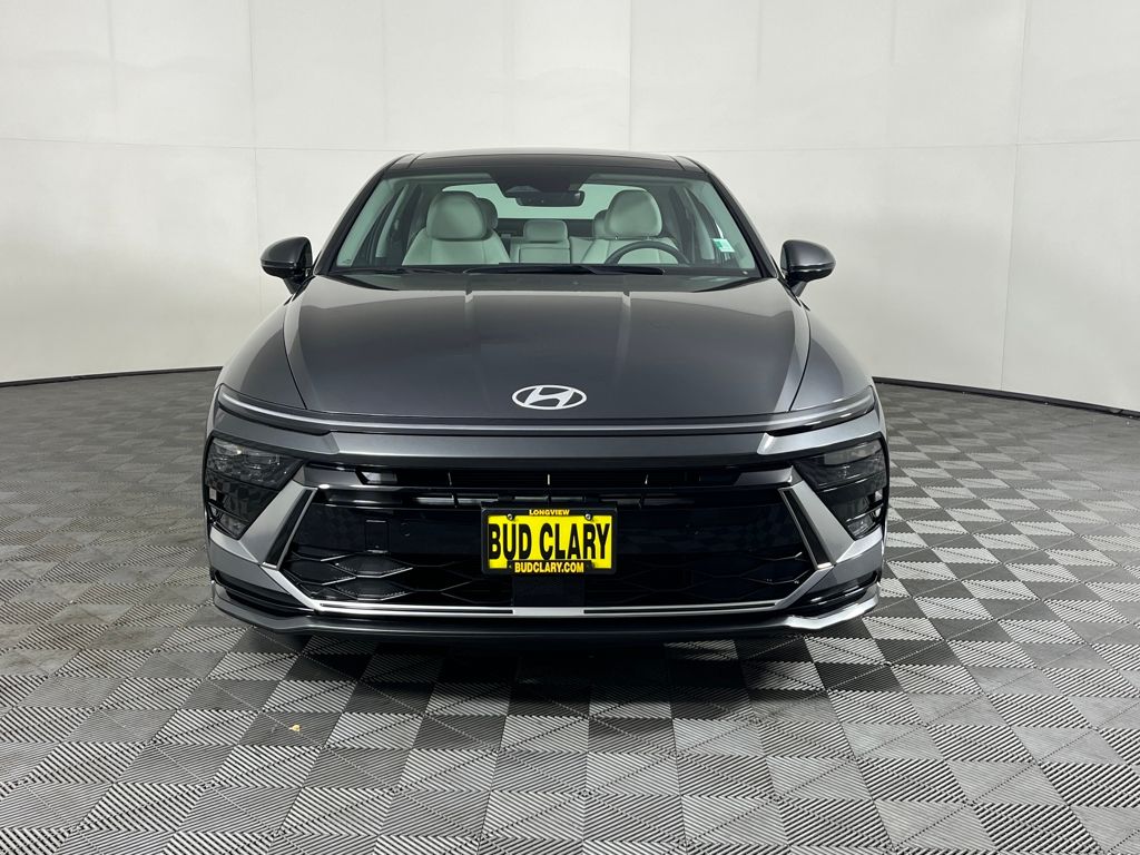 2024 Hyundai Sonata SEL photo 2