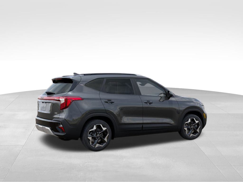2025 Kia Seltos S photo 6