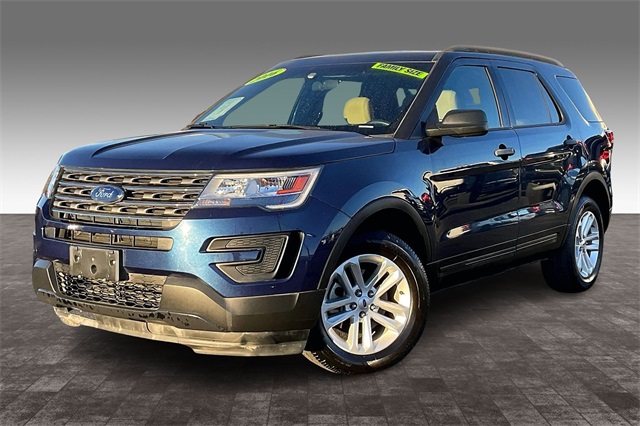 2016 Ford Explorer Base's photo
