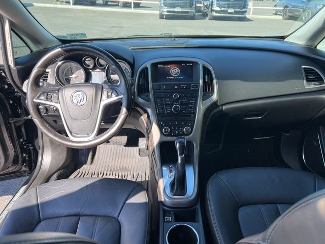 2016 Buick Verano Leather photo 4