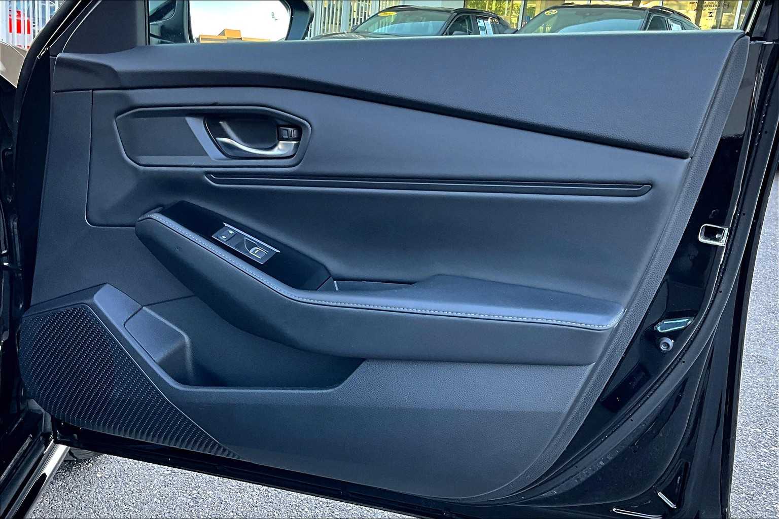 2024 Honda Accord Hybrid Touring photo 21
