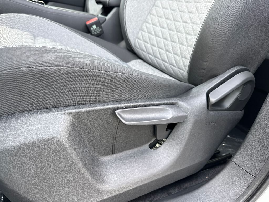 2025 Volkswagen Tiguan S photo 4