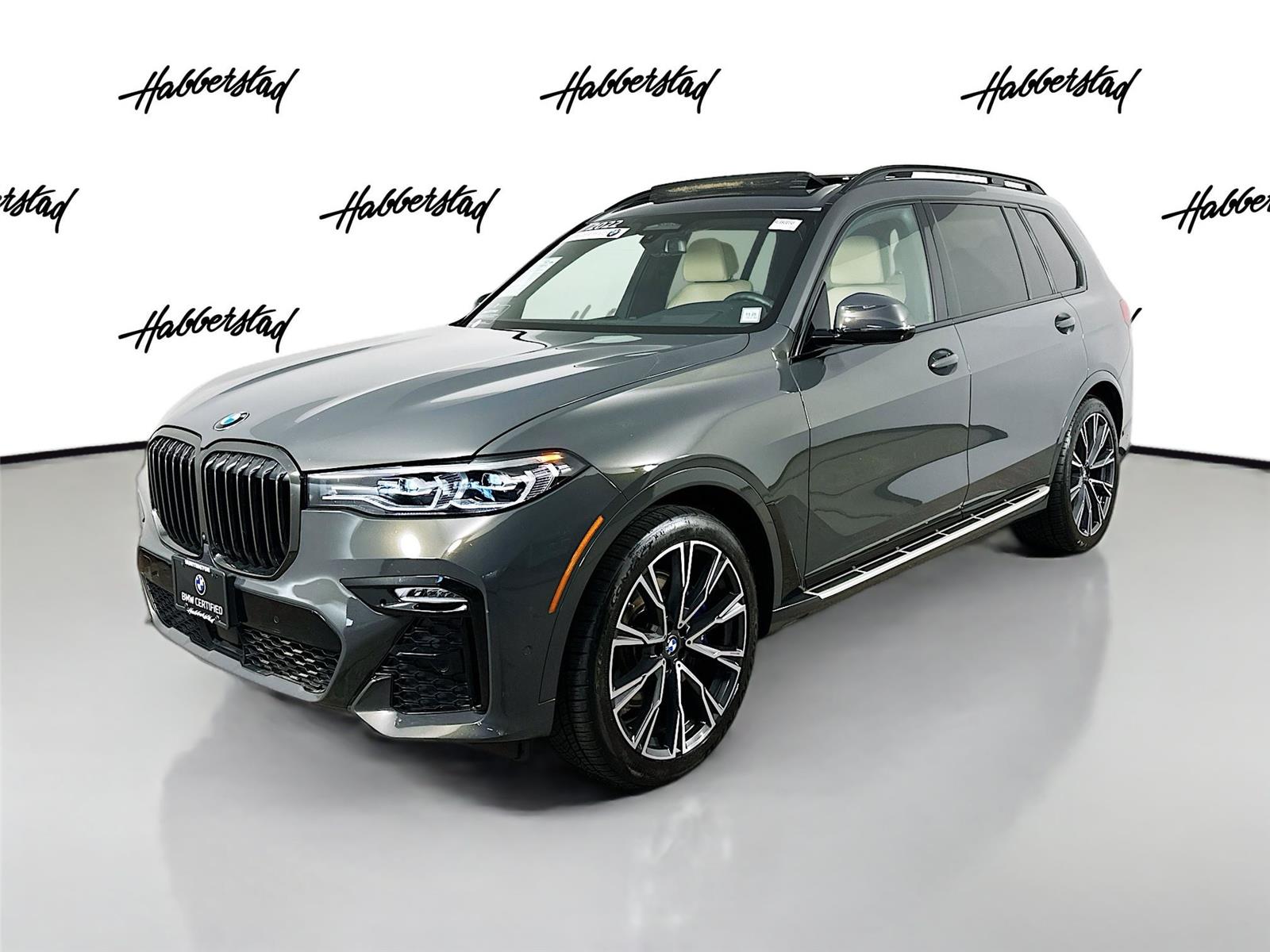 2022 BMW X7 40i's photo