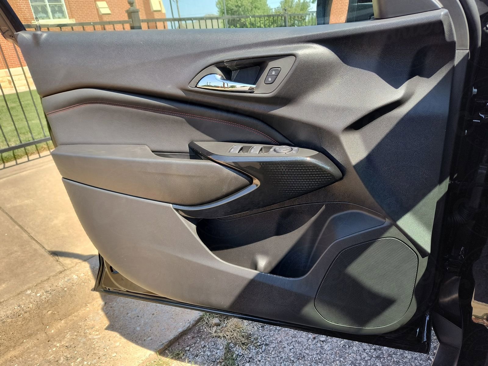 2025 Chevrolet Trax photo 16