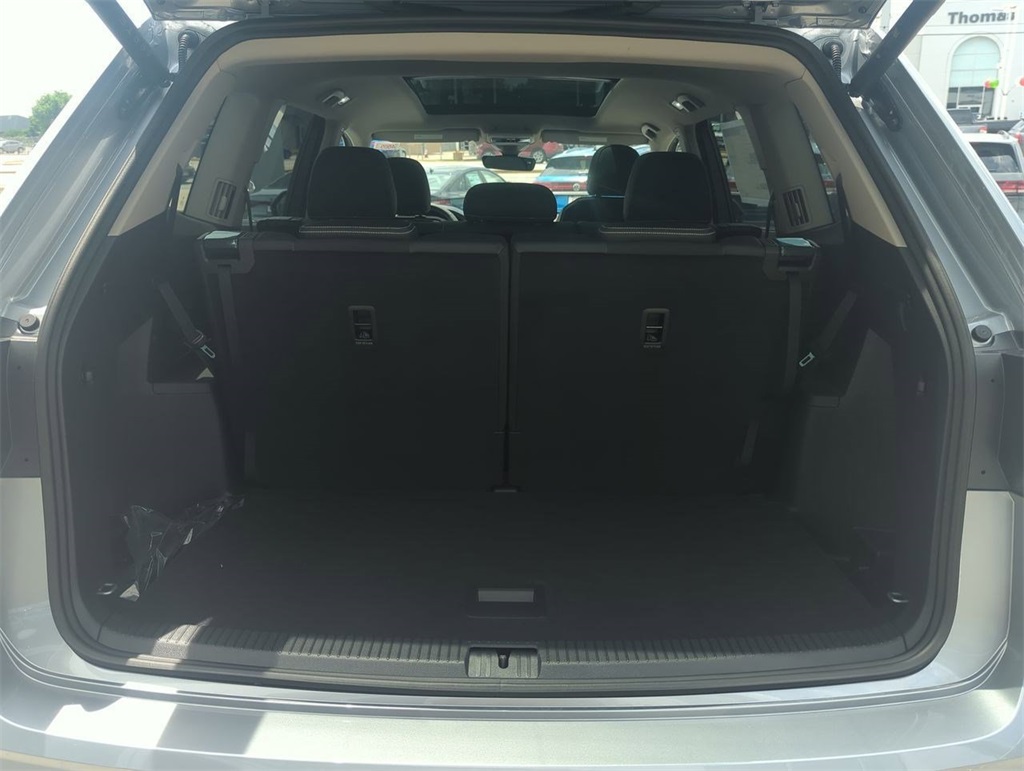 2025 Volkswagen Atlas SEL photo 22
