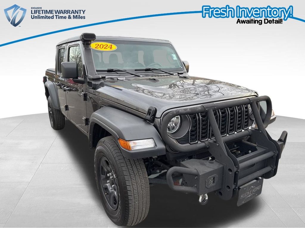 2024 Jeep Gladiator Sport's photo