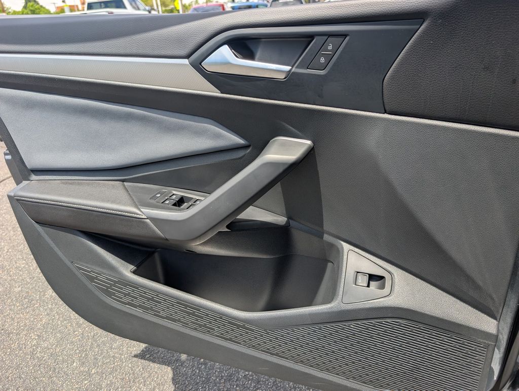 2025 Volkswagen Jetta 1.5T SE photo 19