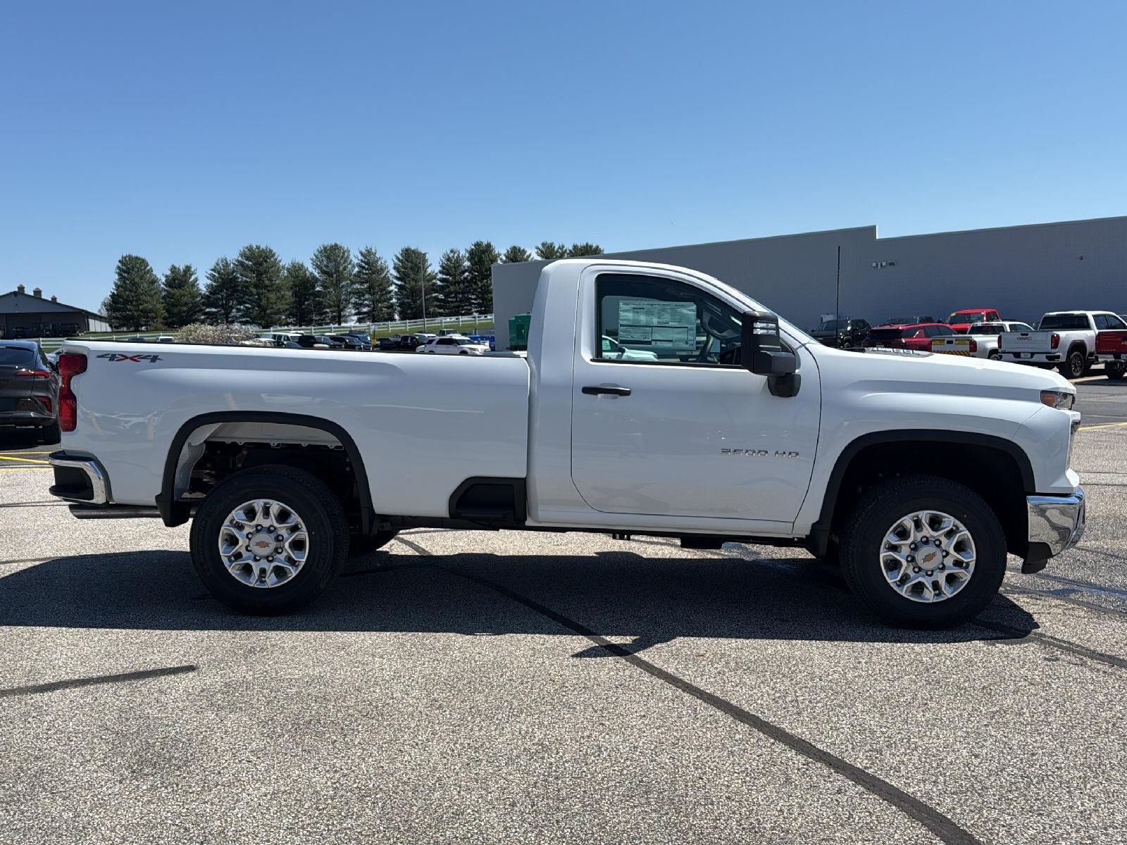 2025 Chevrolet Silverado 3500HD photo 4