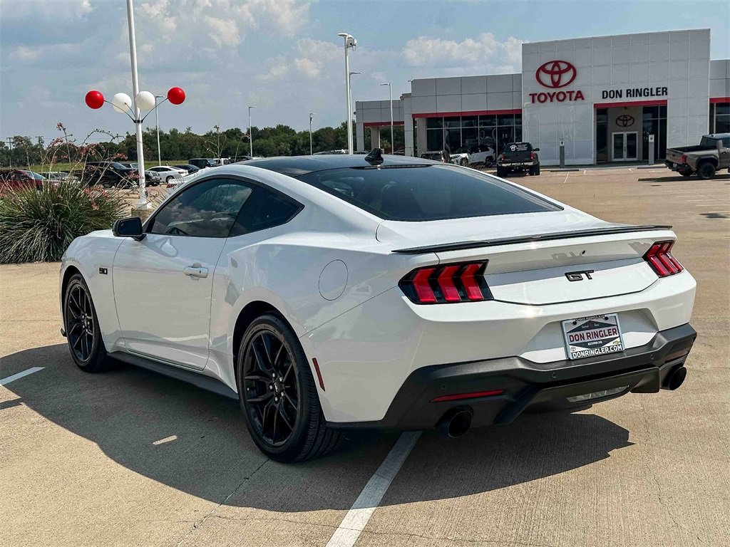 2024 Ford Mustang GT photo 4