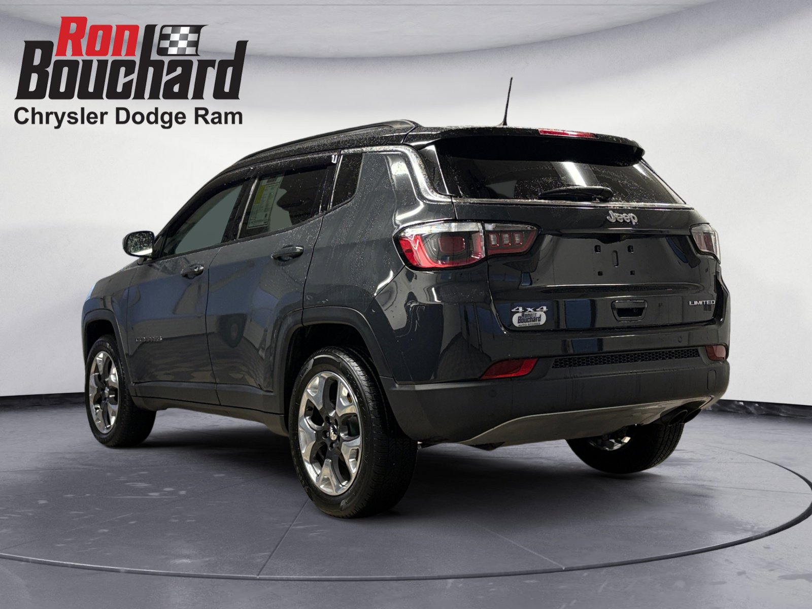 2018 Jeep Compass Limited photo 2