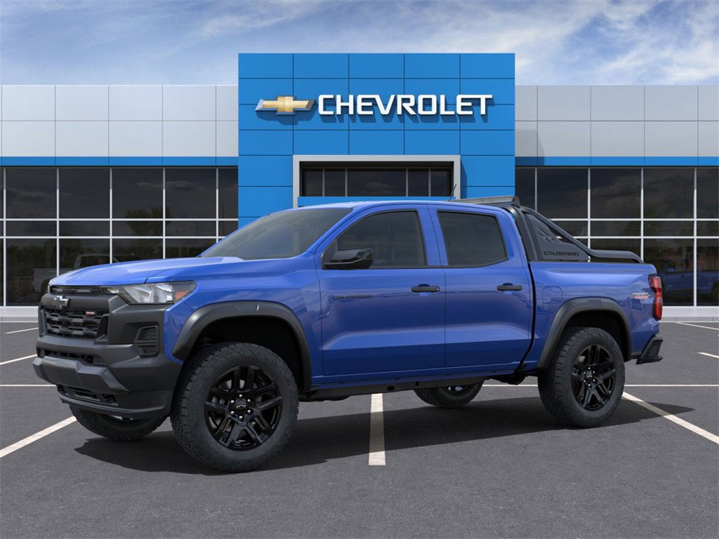 2025 Chevrolet Colorado Trail Boss photo 2