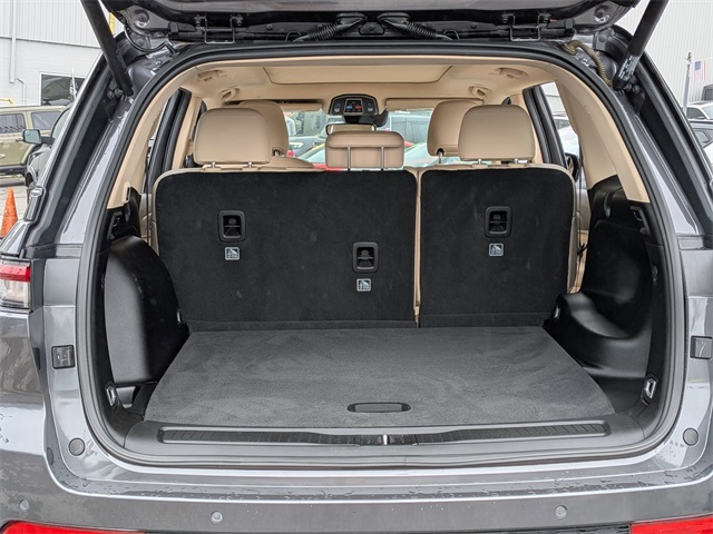2022 Jeep Grand Cherokee Limited photo 7