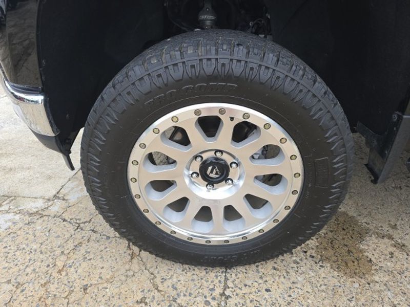 2020 Chevrolet Silverado 1500 LT photo 23