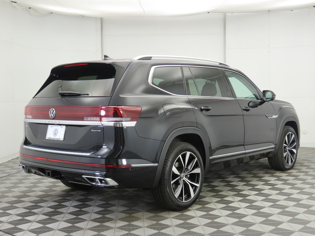 2025 Volkswagen Atlas SEL Premium R-Line photo 5