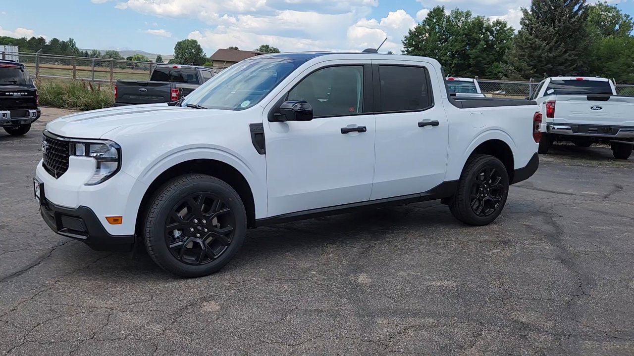 2025 Ford Maverick XLT photo 2