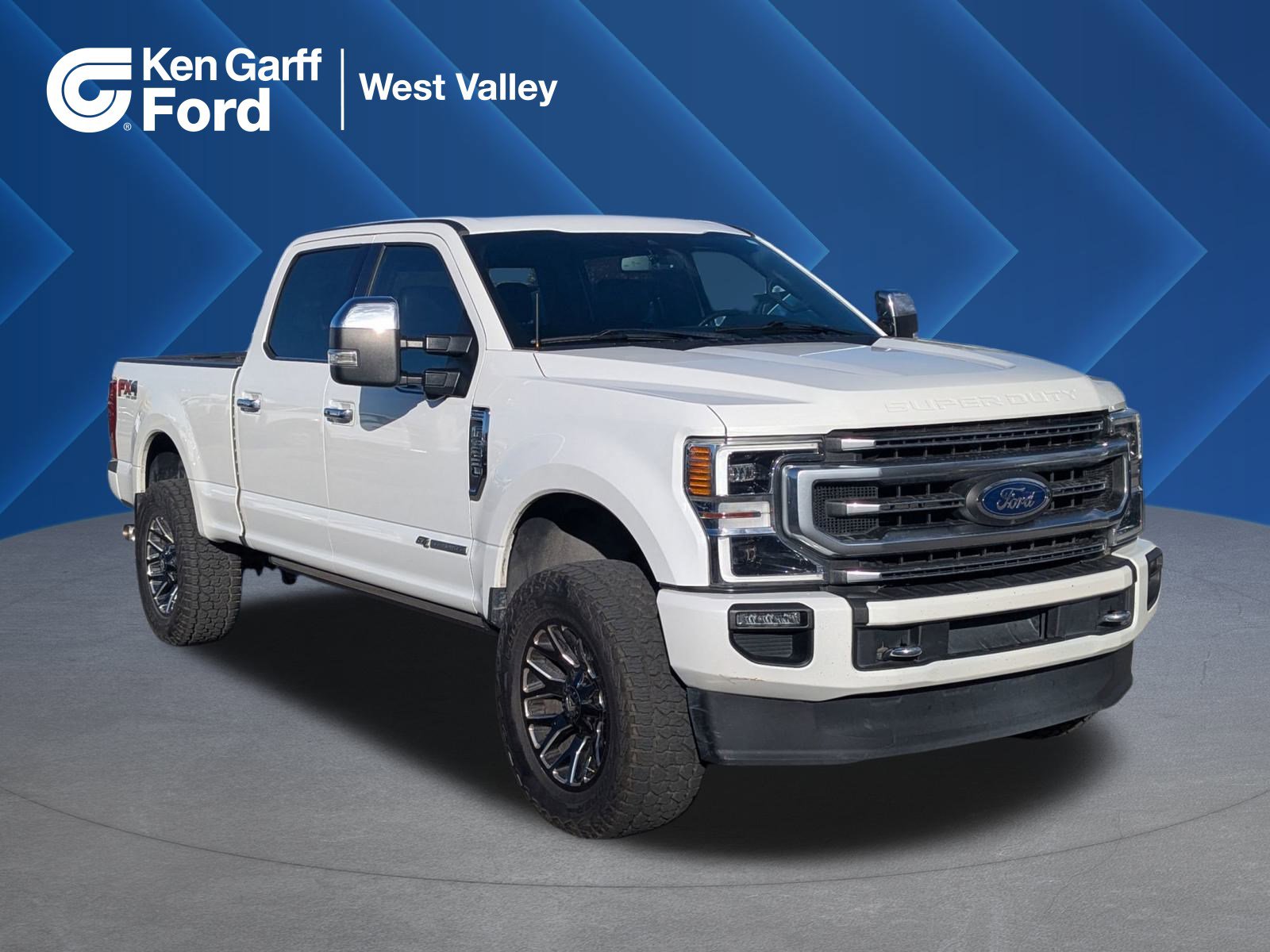 2020 Ford F-350 Super Duty Platinum's photo