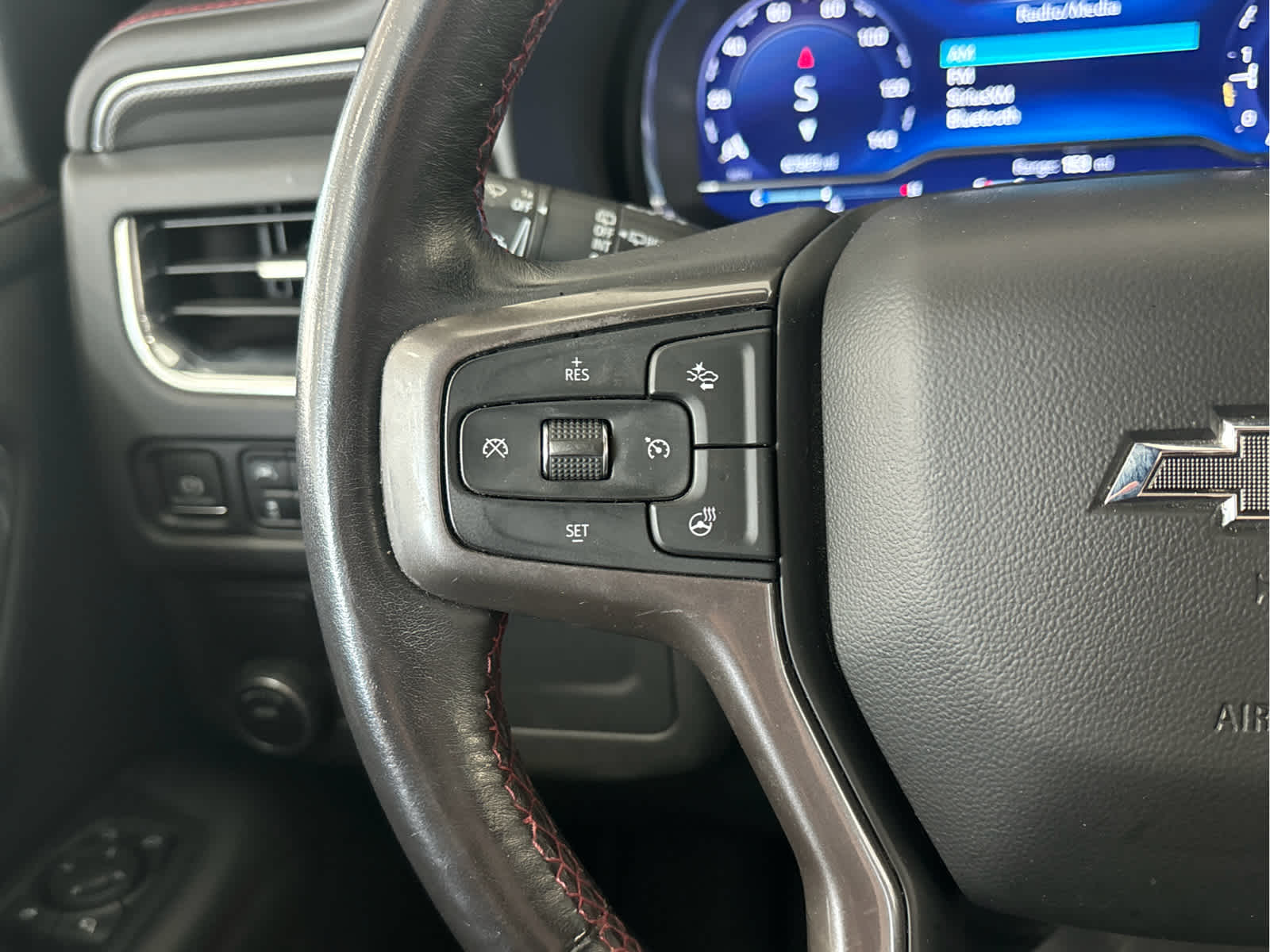 2022 Chevrolet Tahoe RST photo 18