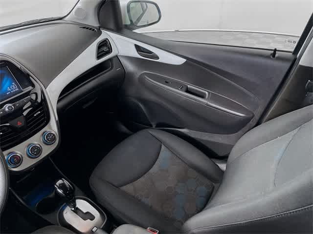 2017 Chevrolet Spark 1LT LT photo 23