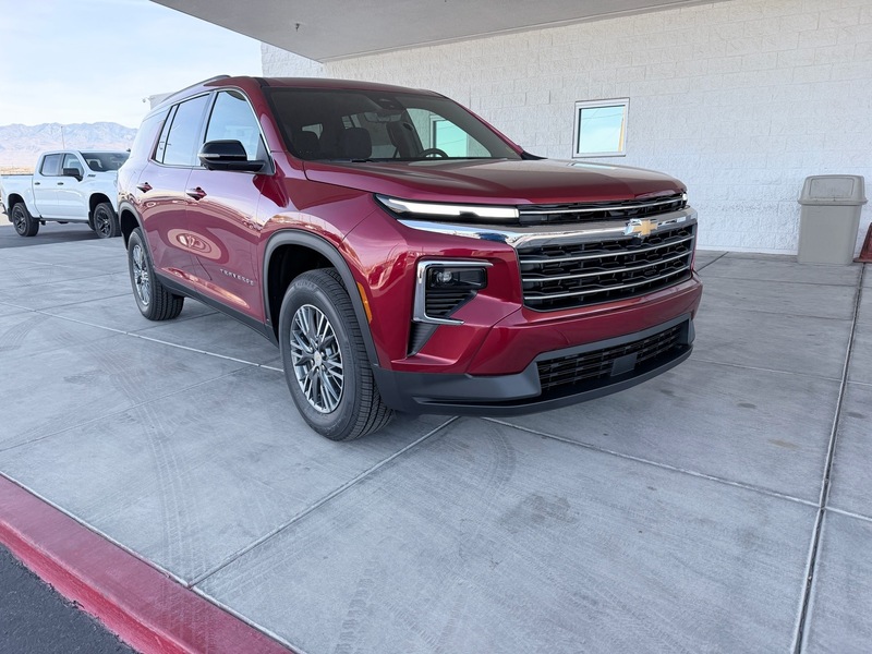 2026 Chevrolet Traverse LT's photo