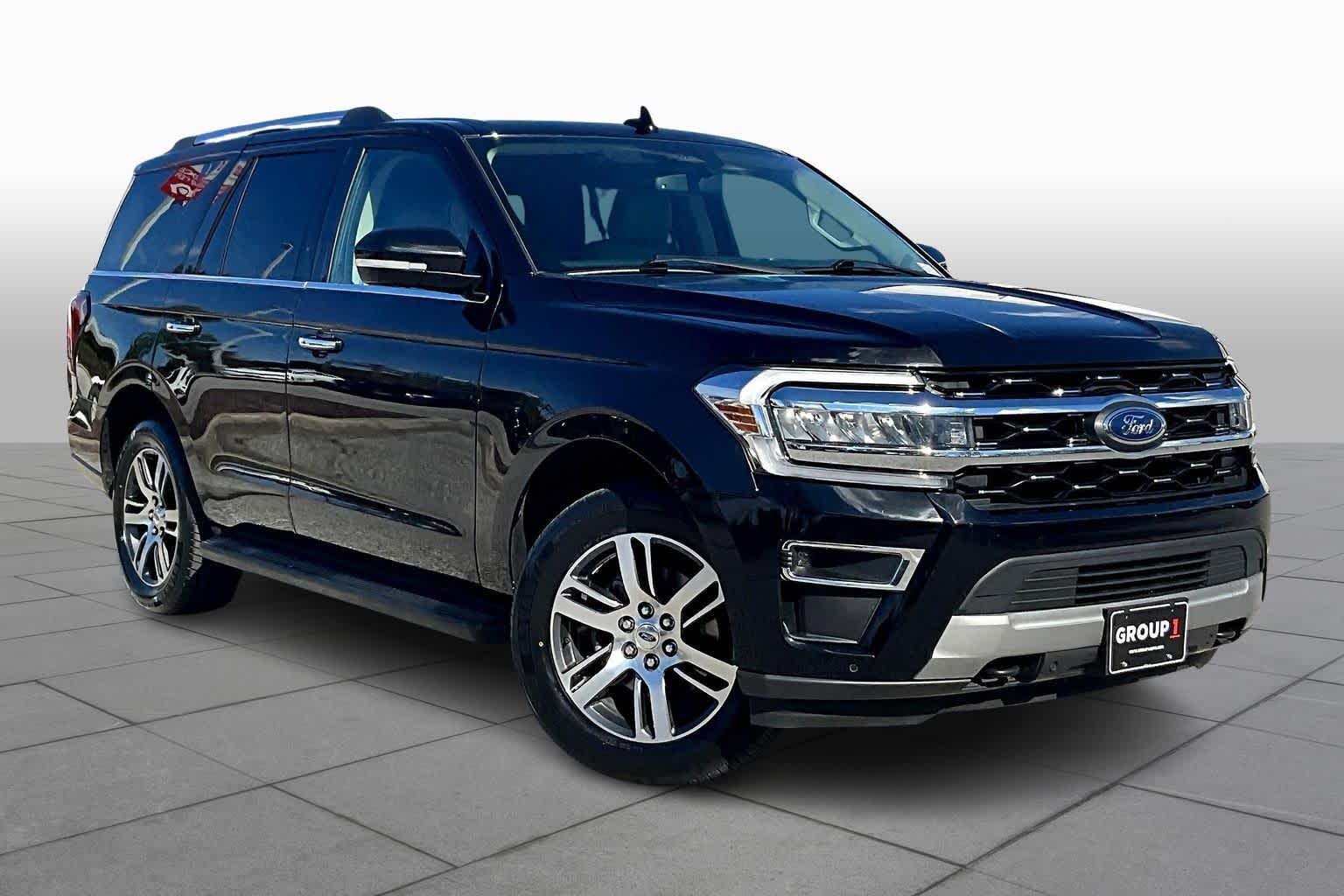 2023 Ford Expedition Limited photo 2