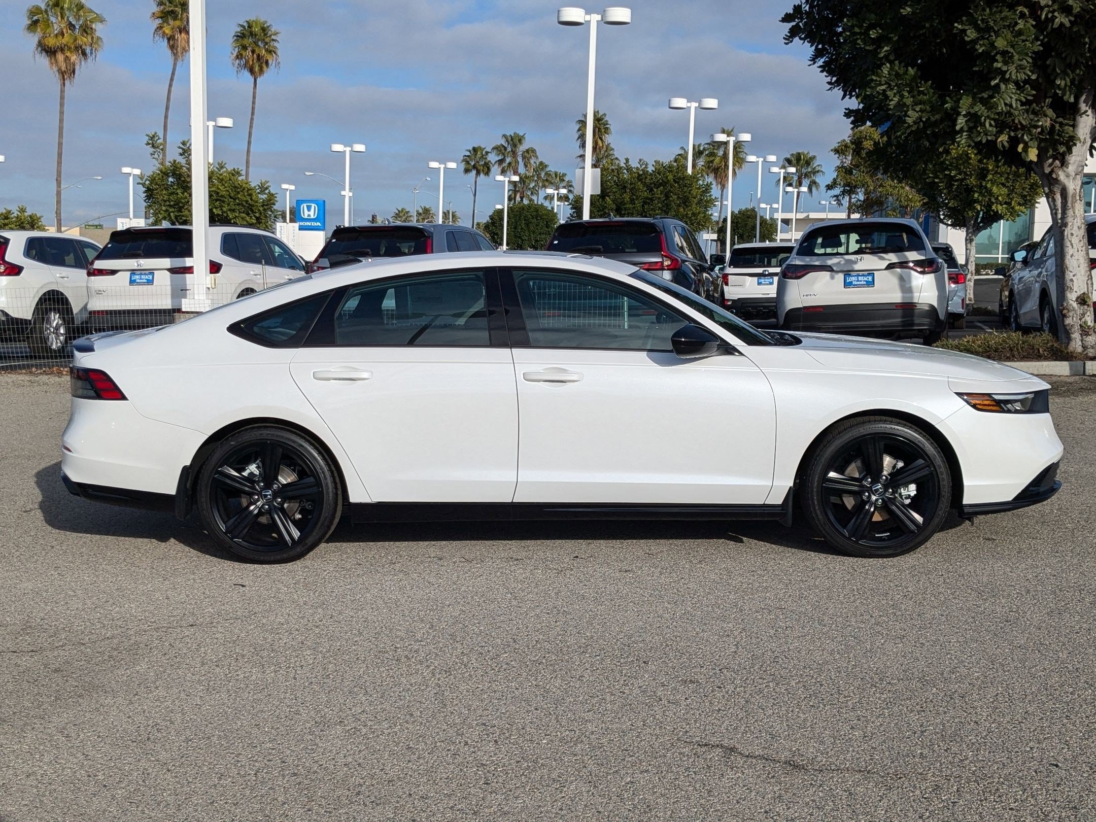 2025 Honda Accord Hybrid Sport-L photo 2