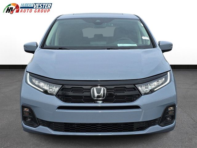 2026 Honda Odyssey Touring photo 3