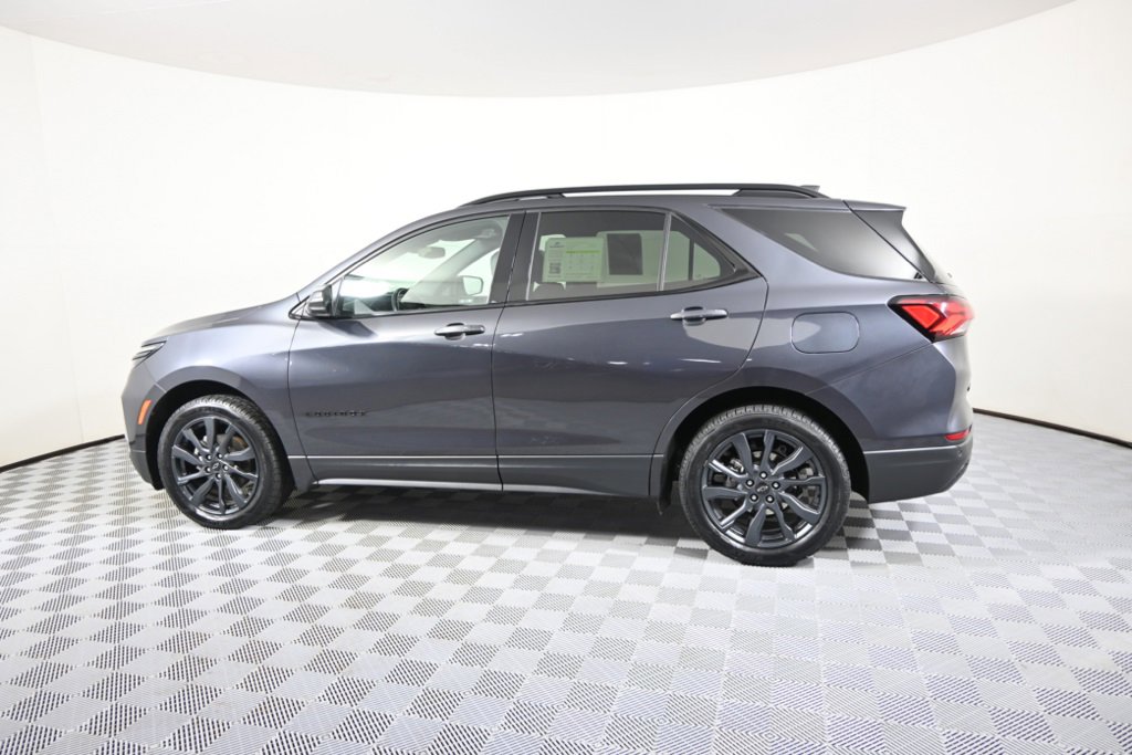 2022 Chevrolet Equinox RS photo 3
