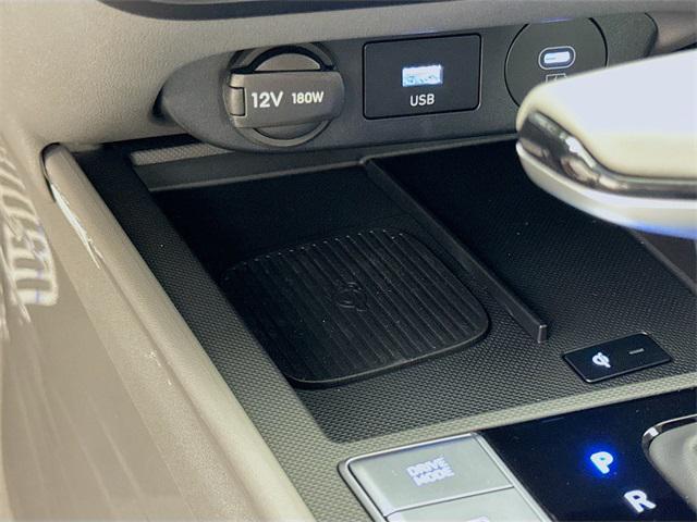 2025 Hyundai Elantra SEL Sport photo 24