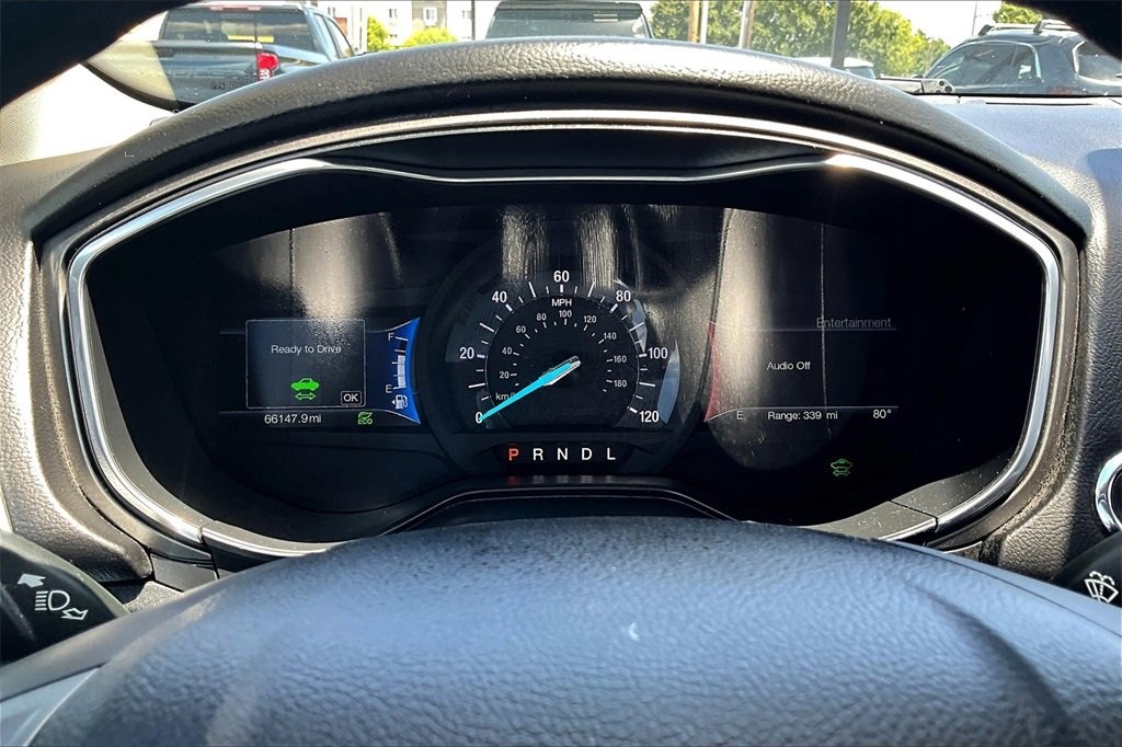 2020 Ford Fusion Hybrid SE photo 20