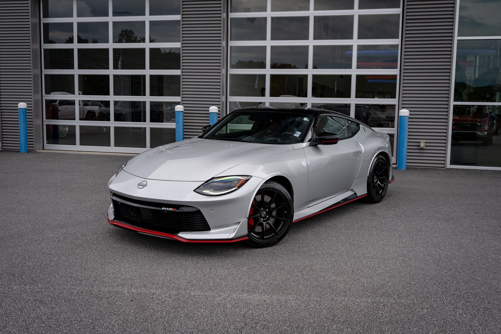 2024 Nissan Z Nismo photo 2