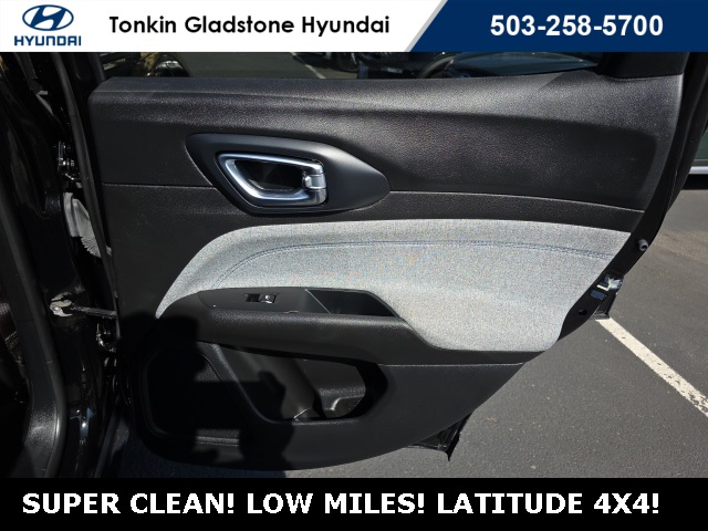 2024 Jeep Compass Latitude photo 4