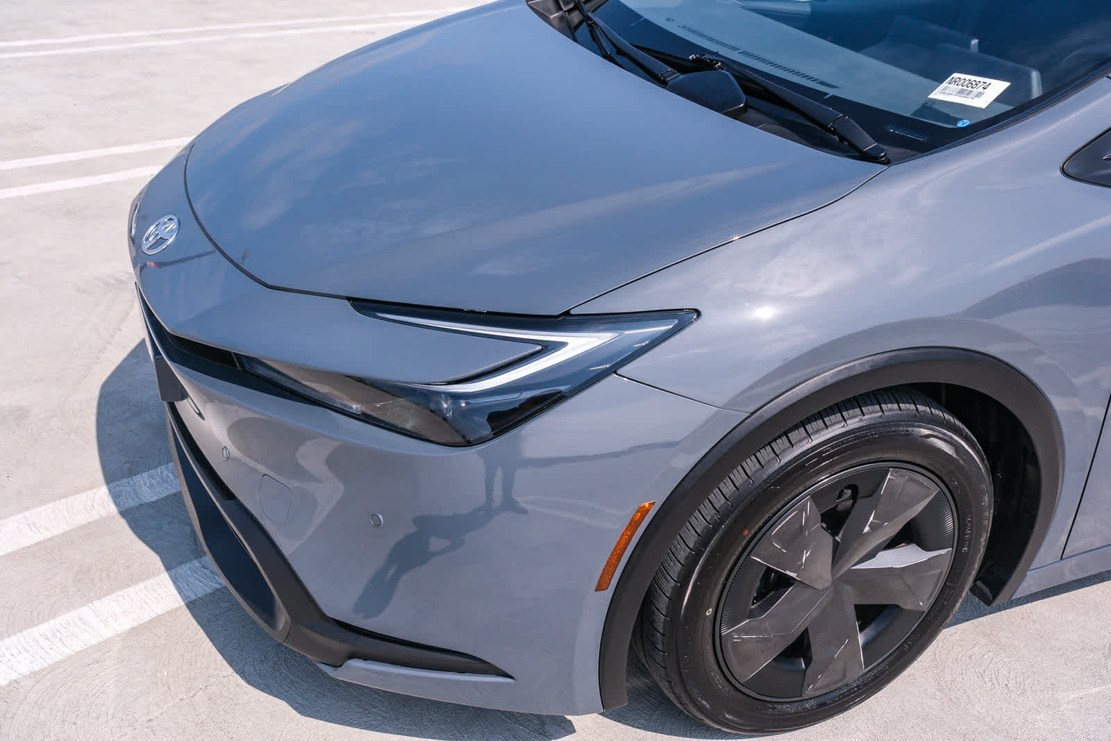 2023 Toyota Prius LE photo 12