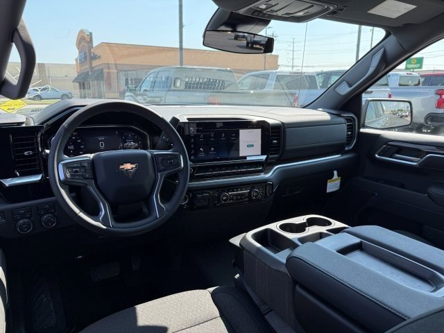 2026 Chevrolet Silverado 1500 LT photo 17