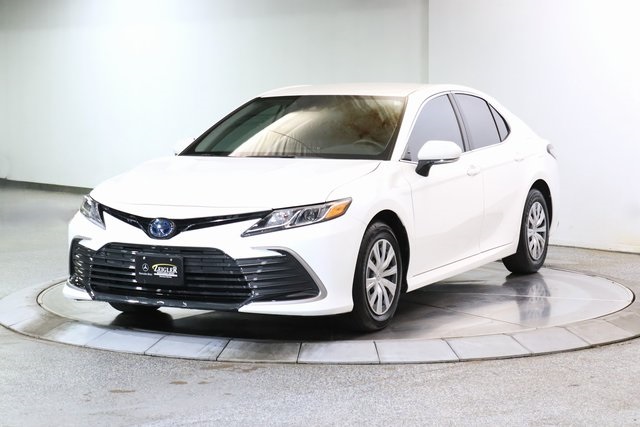 2023 Toyota Camry Hybrid LE photo 9