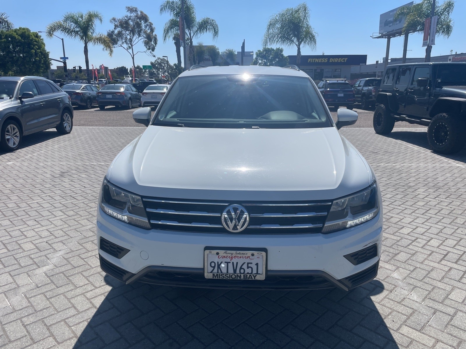 2020 Volkswagen Tiguan S photo 2
