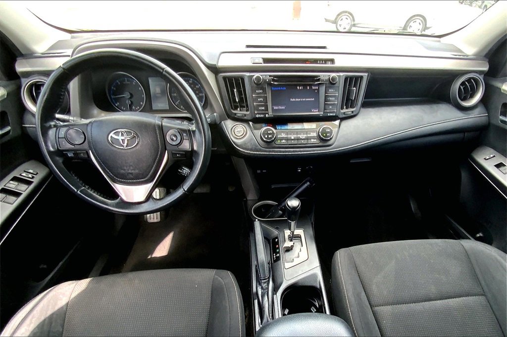 2018 Toyota RAV4 XLE photo 14