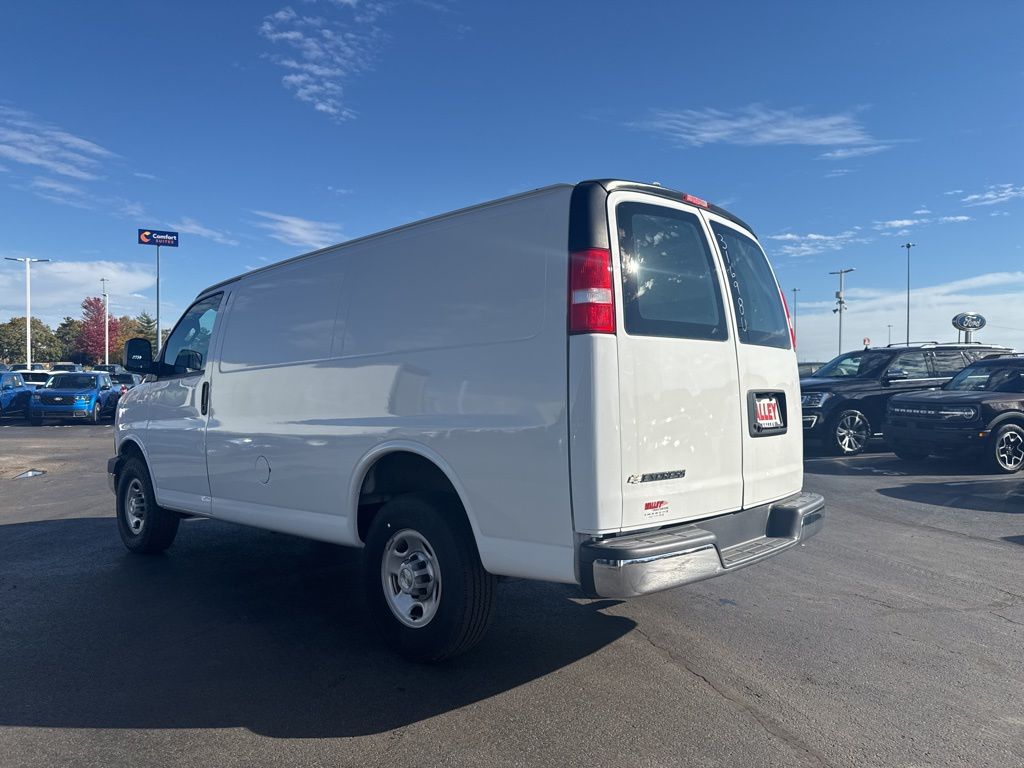 2023 Chevrolet Express 2500 Work Van photo 3
