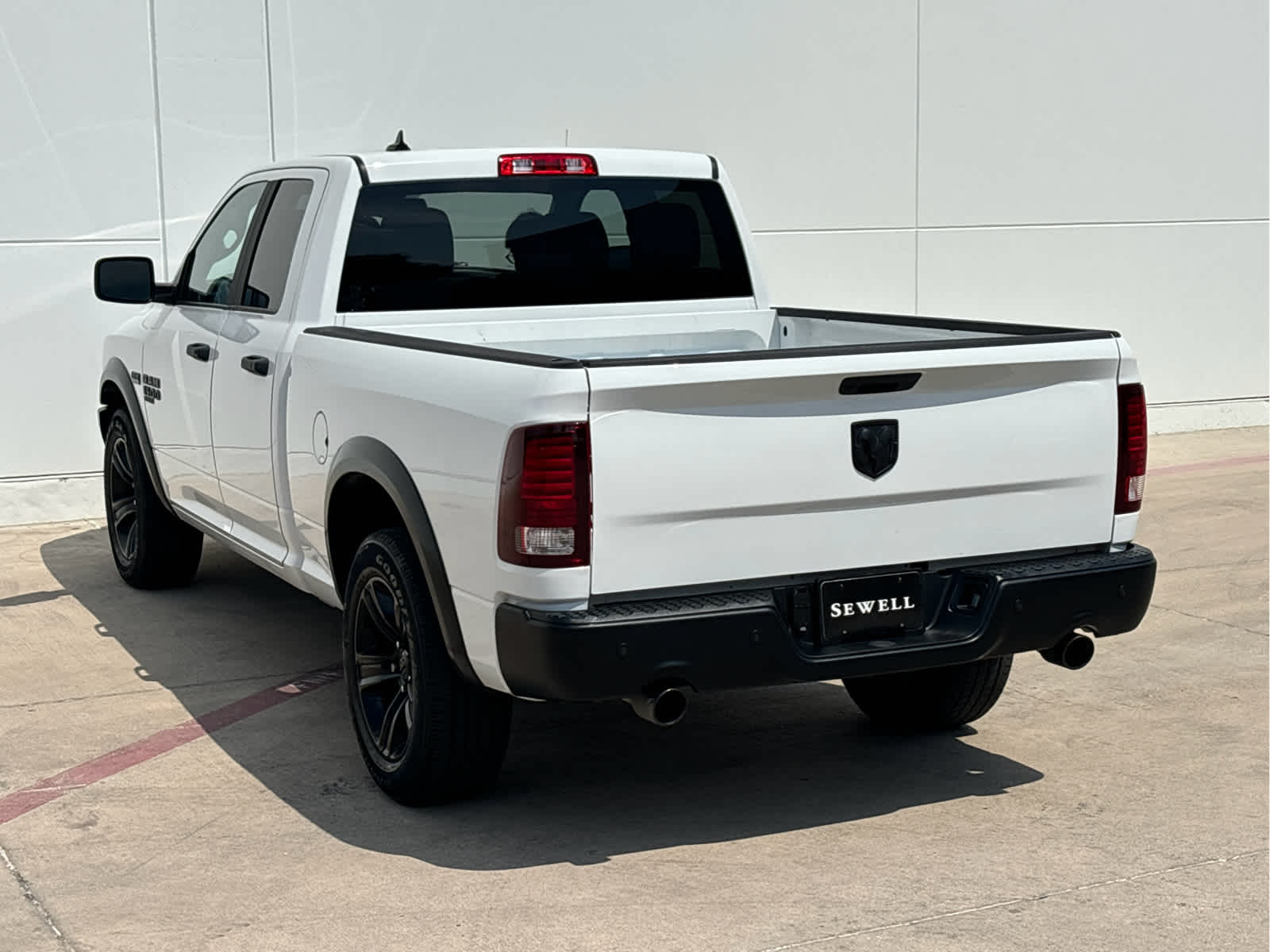 2022 Ram 1500 Classic Warlock photo 6