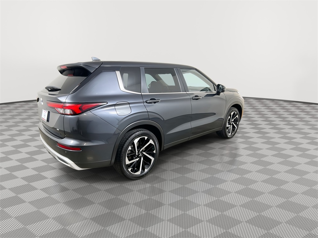 2024 Mitsubishi Outlander SE Ralliart photo 7