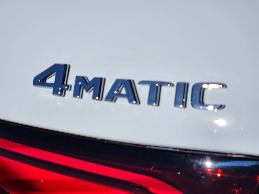 2026 Mercedes Benz GLC 300 4MATIC photo 8