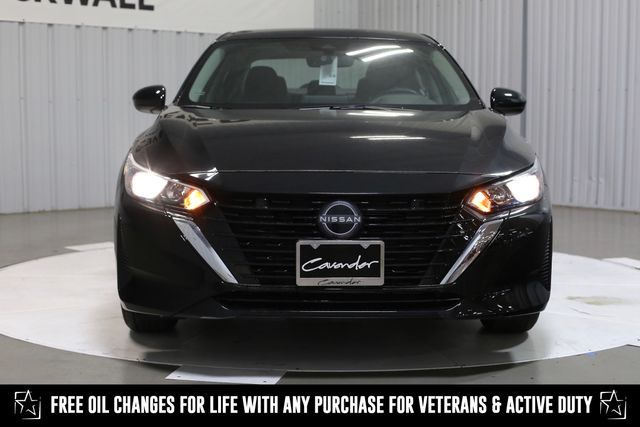 2025 Nissan Sentra SV photo 3