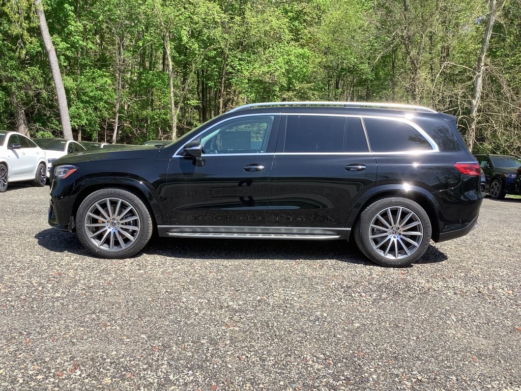 2024 Mercedes Benz GLS 580 4MATIC photo 4