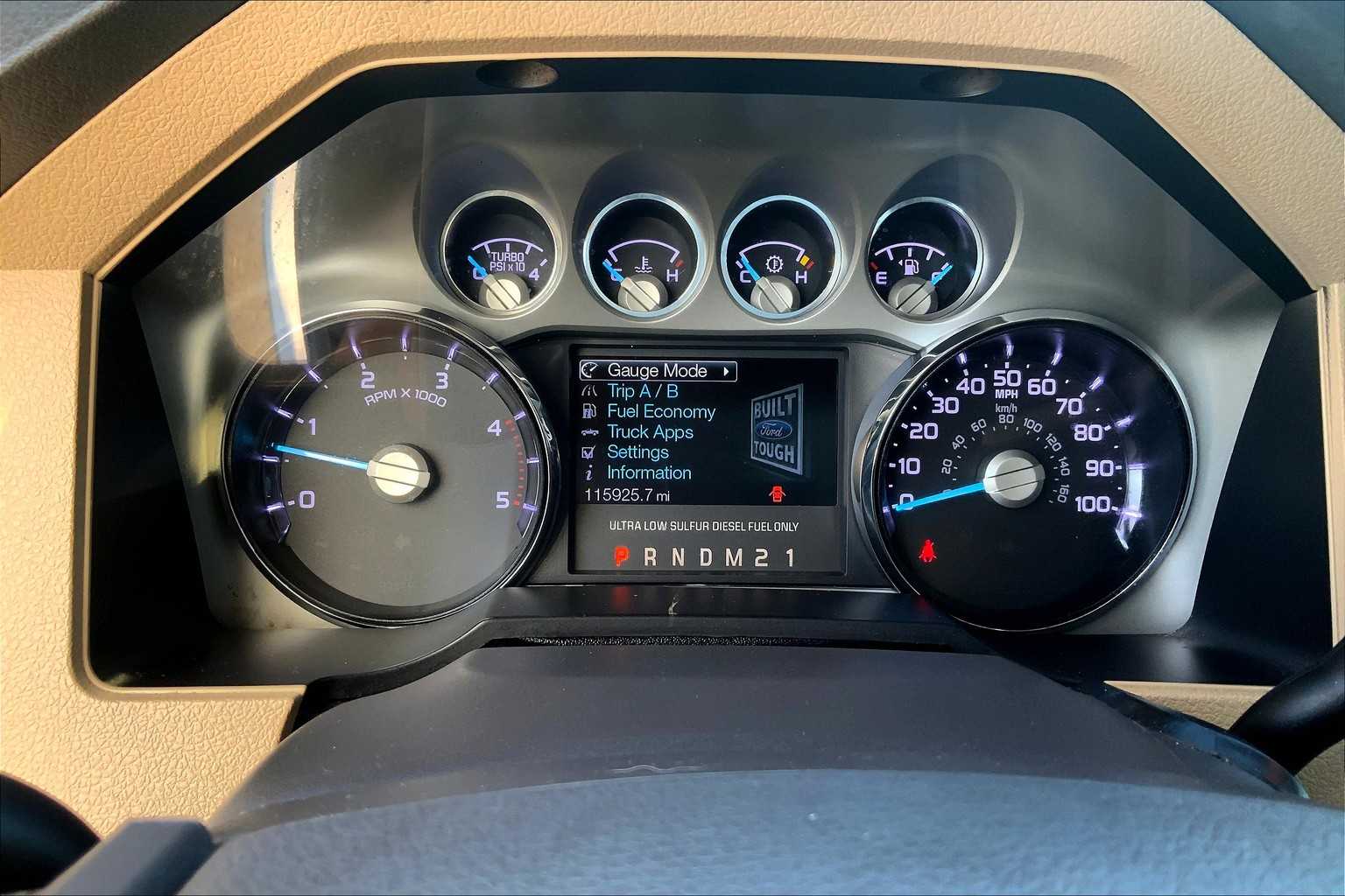 2016 Ford F-250 Lariat photo 22