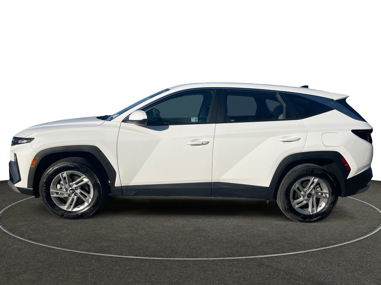 2025 Hyundai Tucson SE photo 2