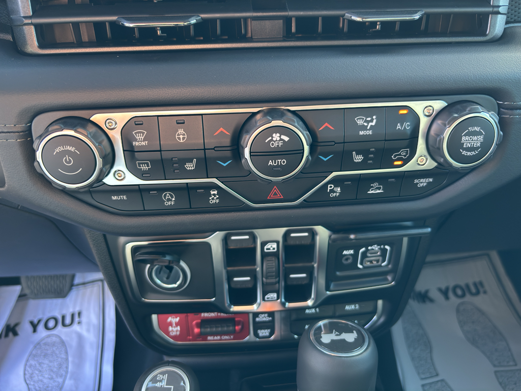 2025 Jeep Wrangler Rubicon photo 30