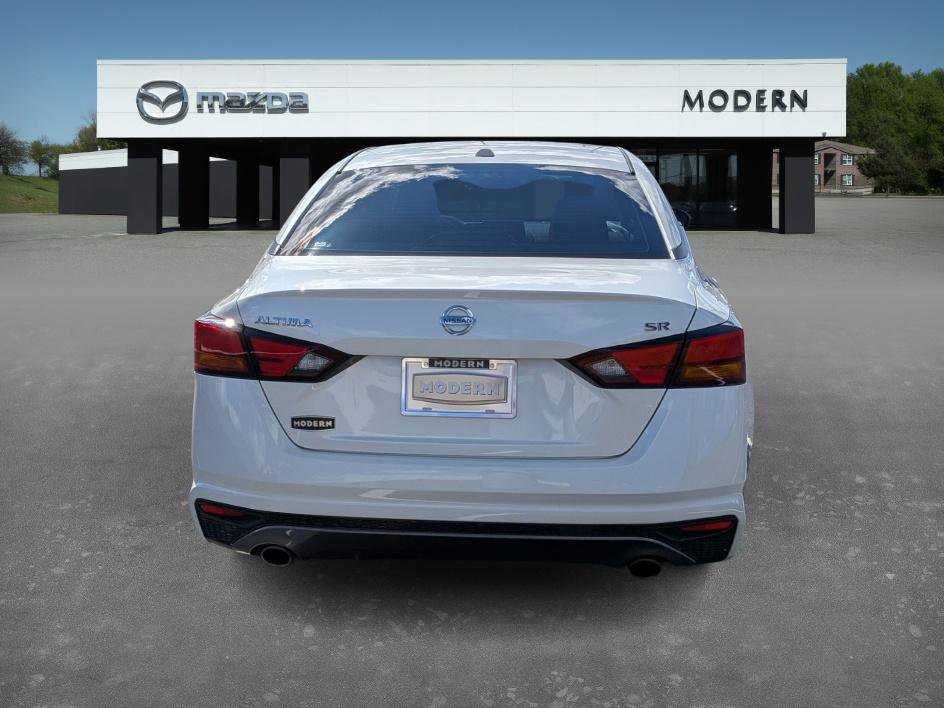 2019 Nissan Altima 2.5 SR photo 4
