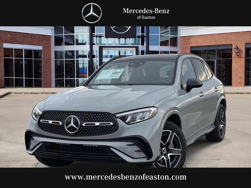 2026 Mercedes-Benz GLC Base's photo