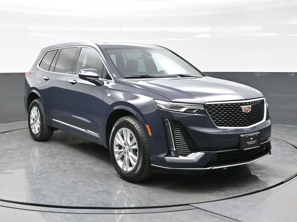 2025 Cadillac XT6 Luxury photo 36