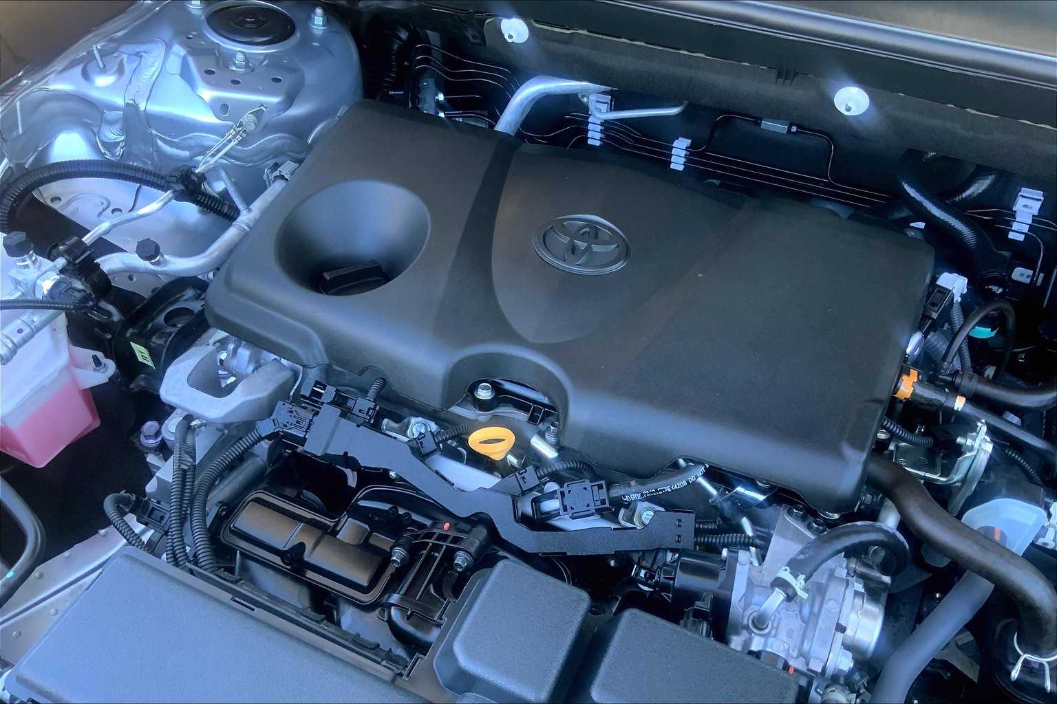 2025 Toyota RAV4 LE photo 27